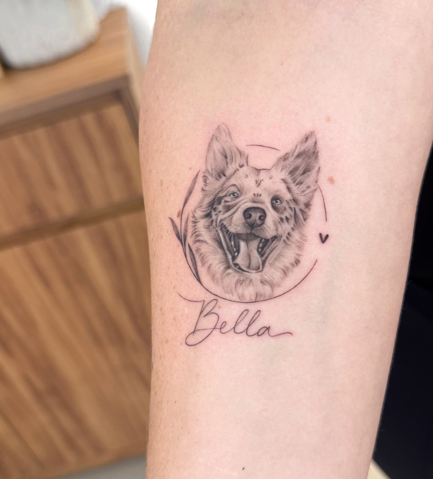 Tatuagem fine line delicada